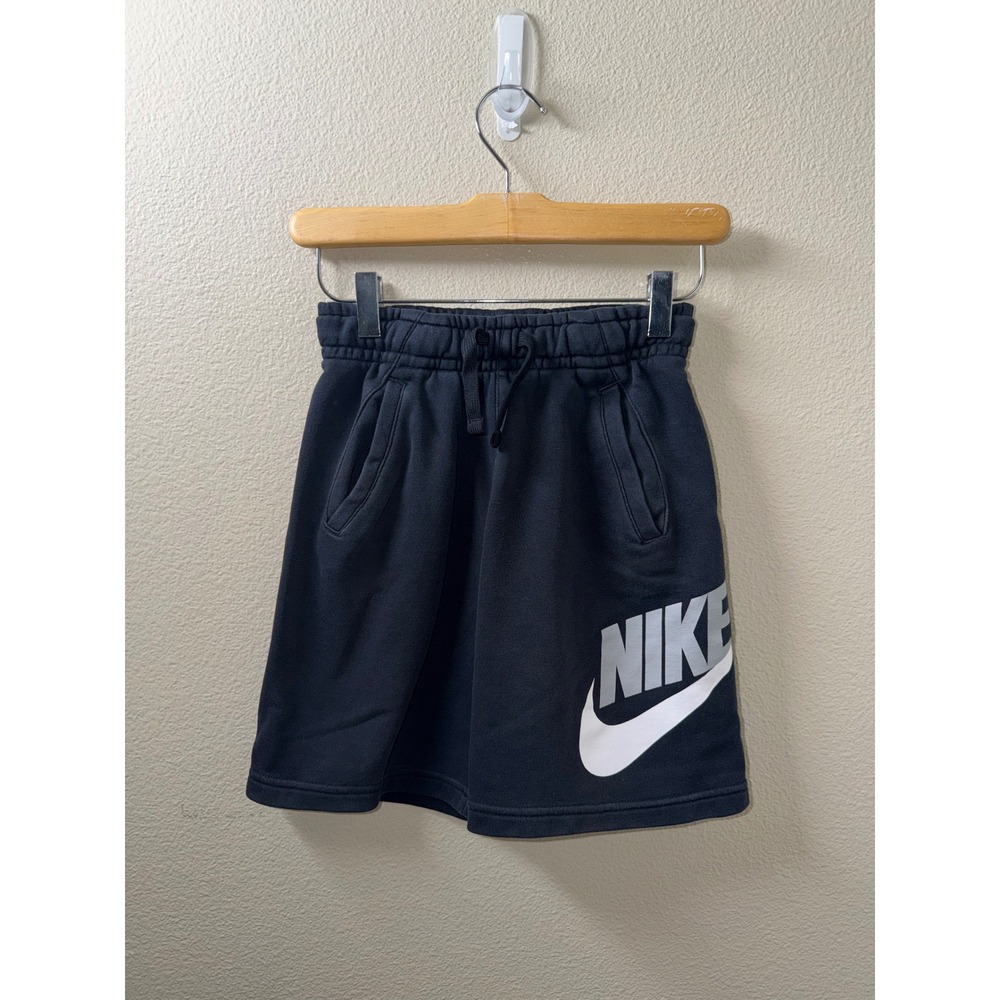 Boys Nike Shorts Size Medium